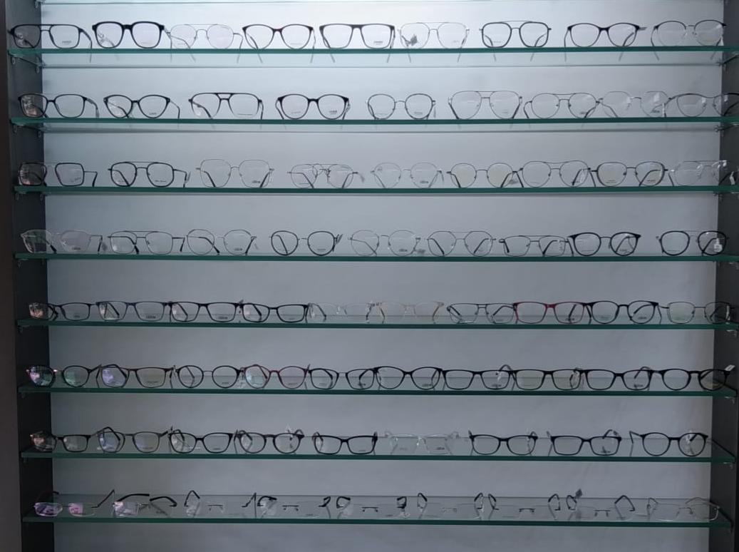 MIZHI OPTICALS AND CONTACT LENS CLINIC KARIKAMKULAM